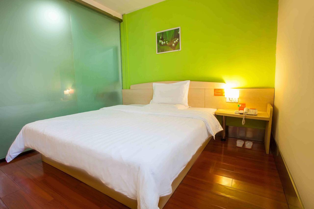 7Days Inn Wuhan Airport Panlong City Bagian luar foto