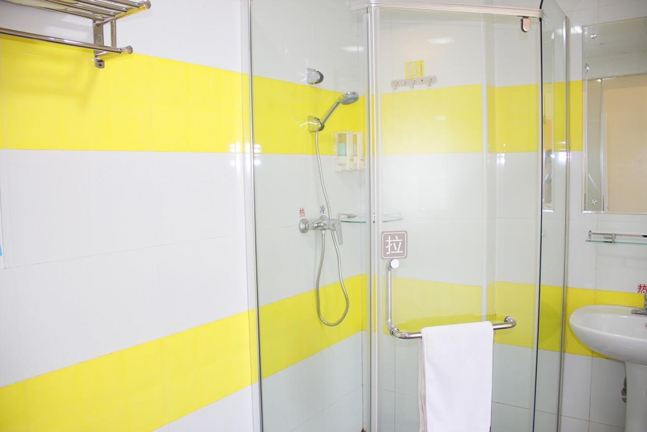 7Days Inn Wuhan Airport Panlong City Bagian luar foto