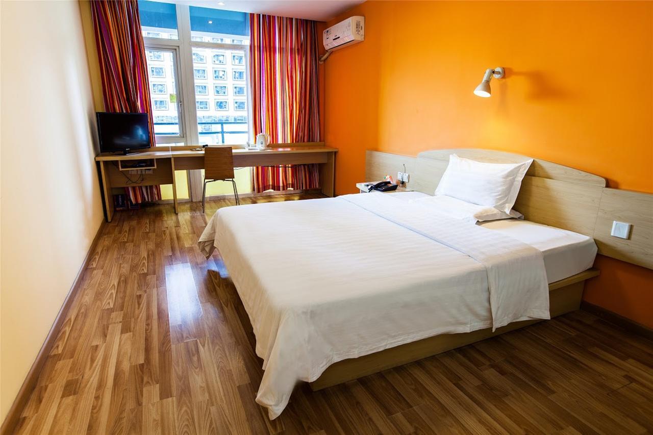 7Days Inn Wuhan Airport Panlong City Bagian luar foto
