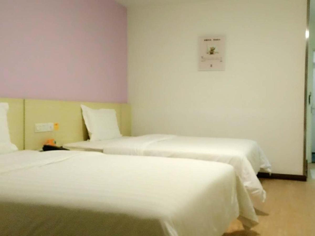 7Days Inn Wuhan Airport Panlong City Bagian luar foto
